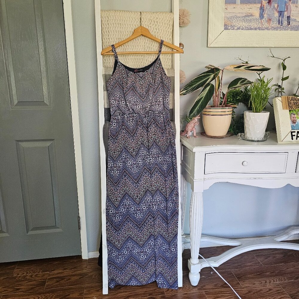 Love Ryan Sleeveless Dress – Small, Blue White Orange Geometric Print